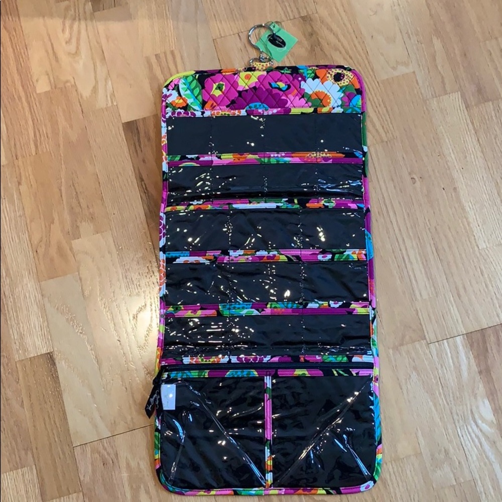NWT Vera Bradley Hanging Organizer